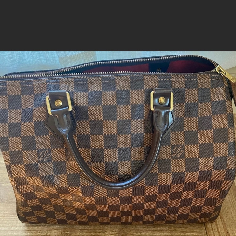 Authentic Louie Vuitton speedy